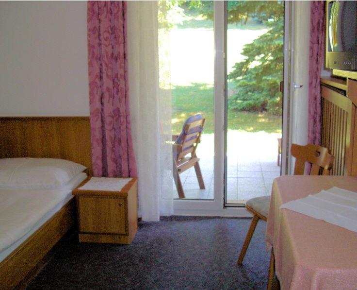 Gasthof Gerhart Perchtoldsdorf Bilik gambar